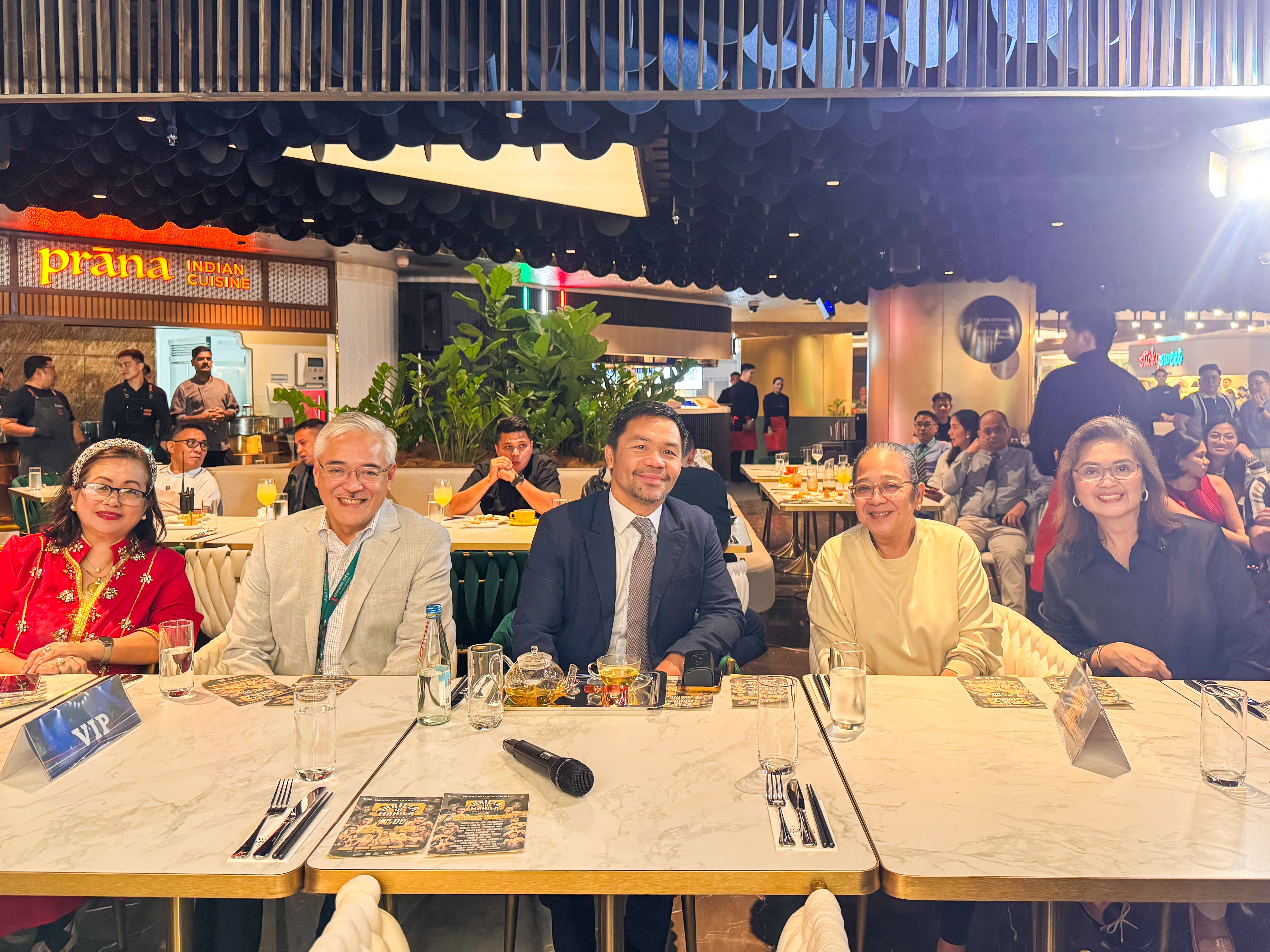 World-Champion-Visits-World-Kitchens